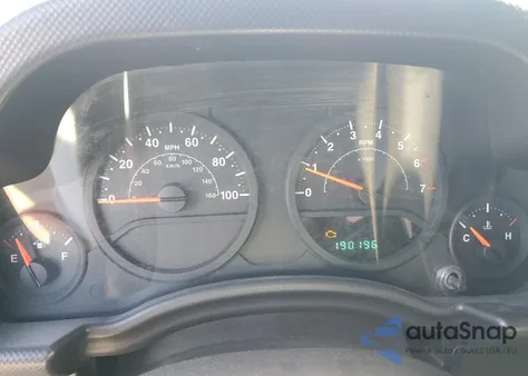 2007 Jeep Wrangler X z USA, uszkodzony, nr VIN 1J4FA24147L125463